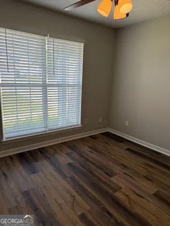 $2,400 | 3020 Meadow Glen Pass, Fairburn, GA 30213