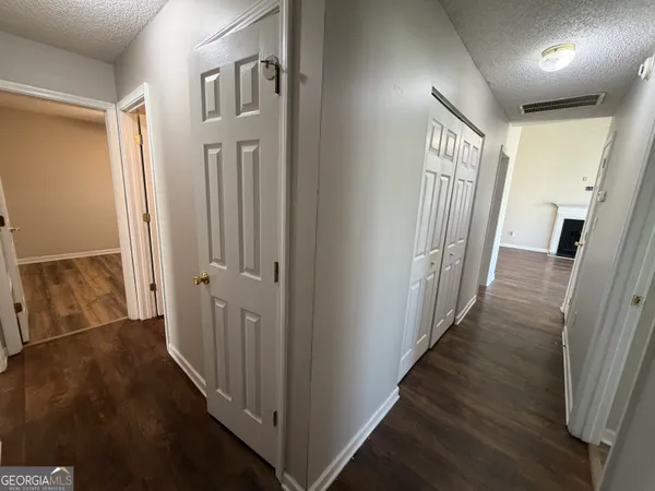$2,400 | 3020 Meadow Glen Pass, Fairburn, GA 30213
