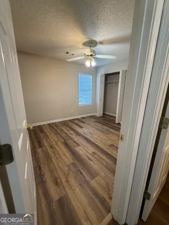 $2,400 | 3020 Meadow Glen Pass, Fairburn, GA 30213