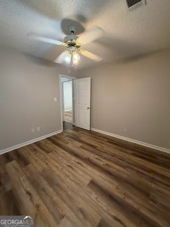 $2,400 | 3020 Meadow Glen Pass, Fairburn, GA 30213