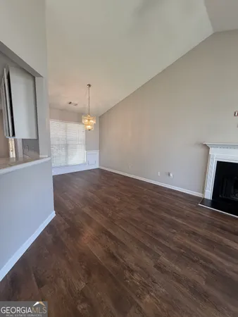 $2,400 | 3020 Meadow Glen Pass, Fairburn, GA 30213