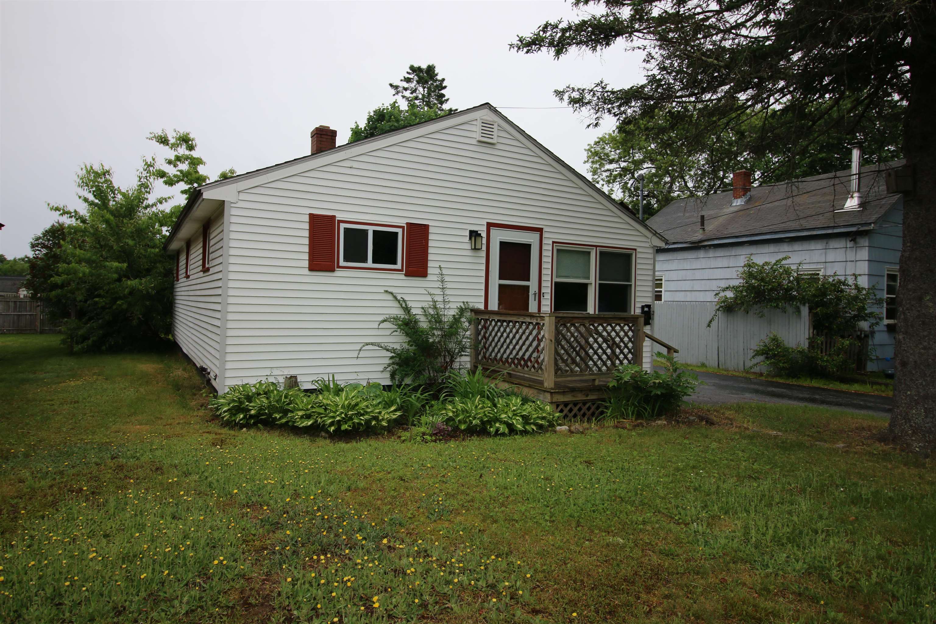 21 McDuffee Street Rochester, NH 03867 - Photo 1 of 20