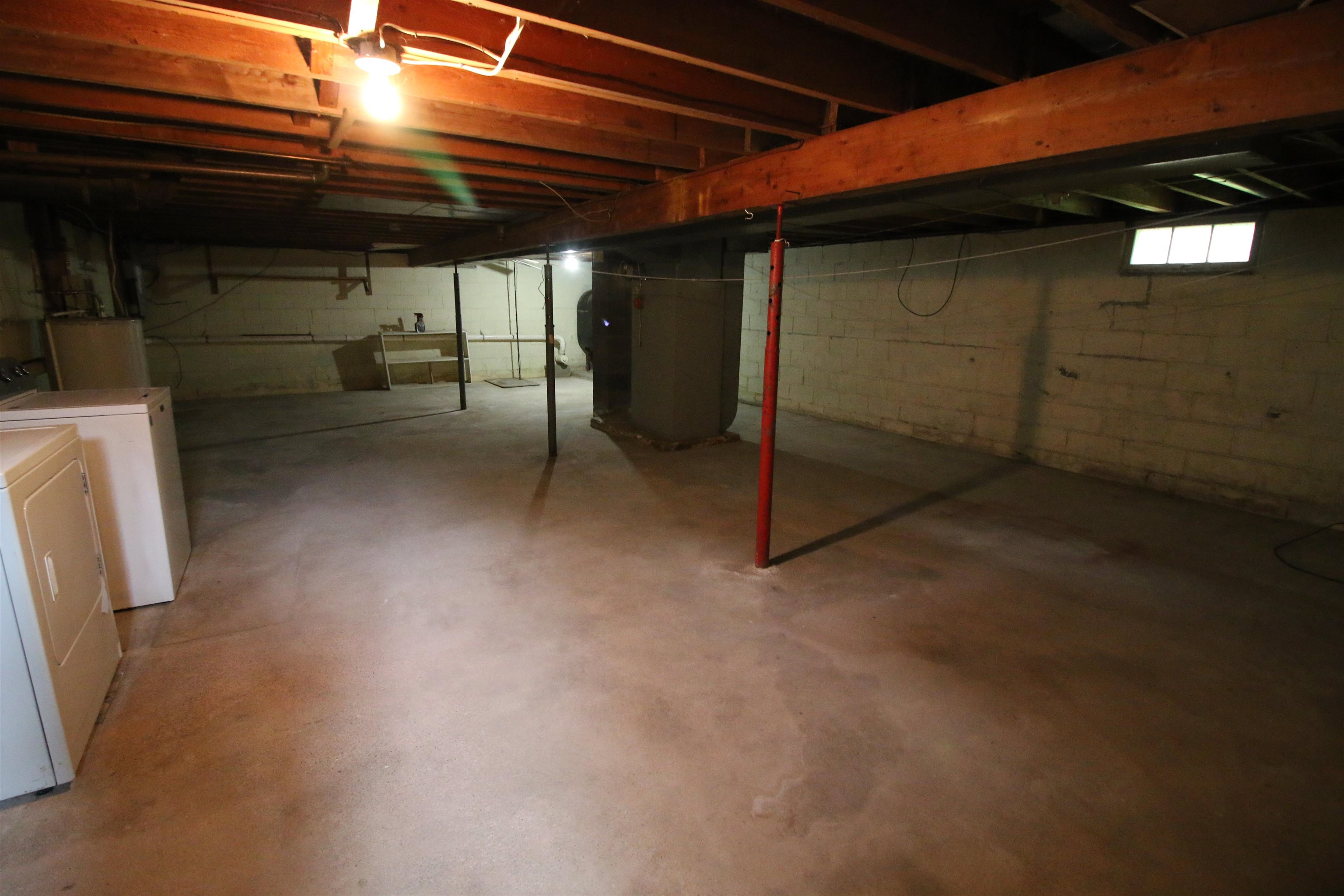 21 McDuffee Street Rochester, NH 03867 - Photo 9 of 20