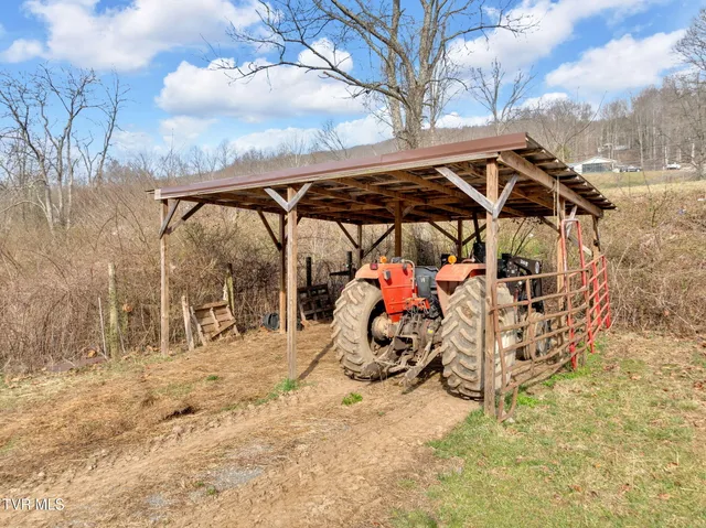 $399,000 | 27572 Hwy 23h Dryden Va 24243, Big Stone Gap, VA 24219