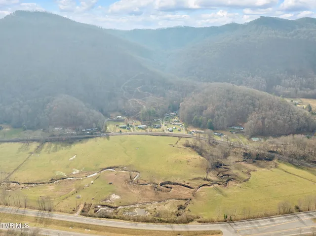 $399,000 | 27572 Hwy 23h Dryden Va 24243, Big Stone Gap, VA 24219