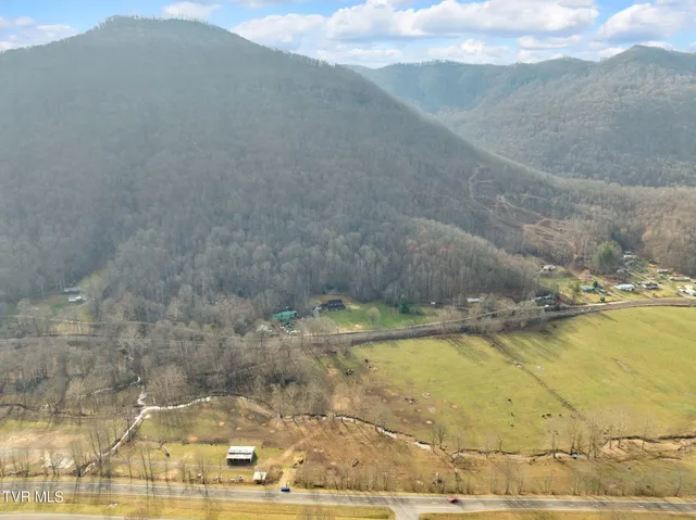 $399,000 | 27572 Hwy 23h Dryden Va 24243, Big Stone Gap, VA 24219