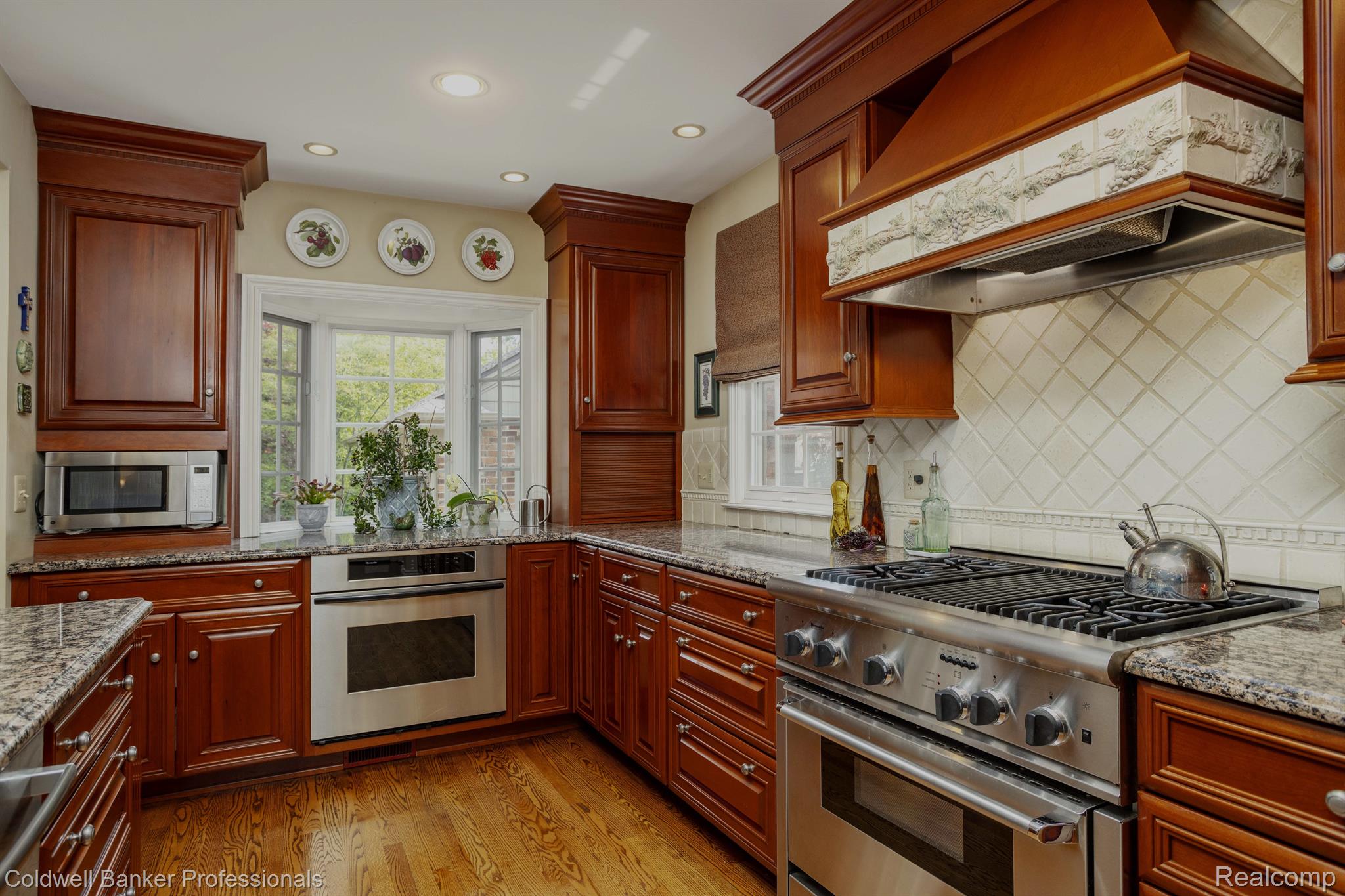 558 Lincoln Road Grosse Pointe, MI 48230 - Photo 10 of 47 Gallery Image 10