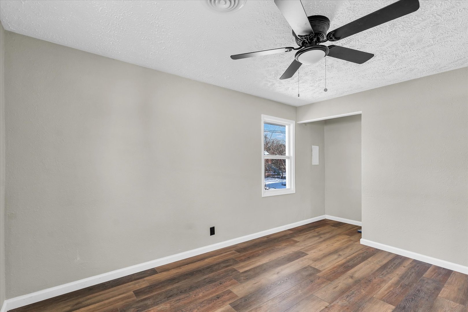 1312 Hedge Road Champaign, IL 61821 - Photo 17 of 29 Gallery Image 17