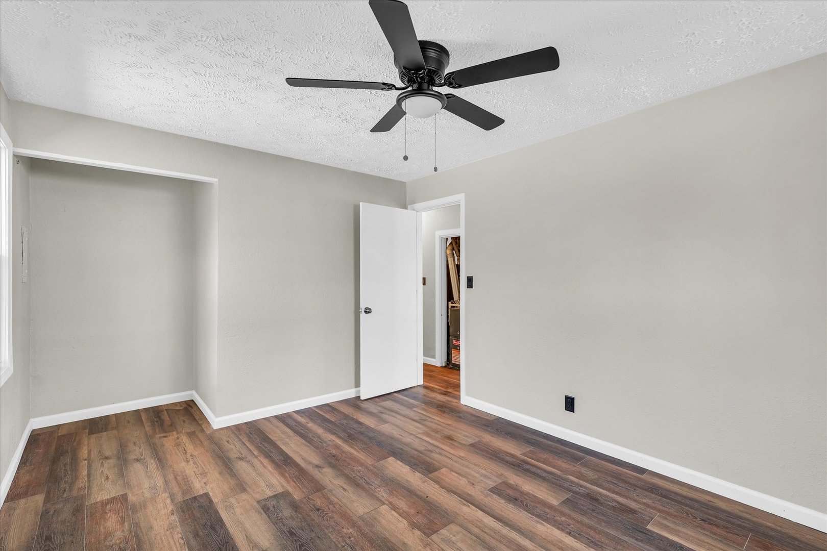 1312 Hedge Road Champaign, IL 61821 - Photo 18 of 29 Gallery Image 18