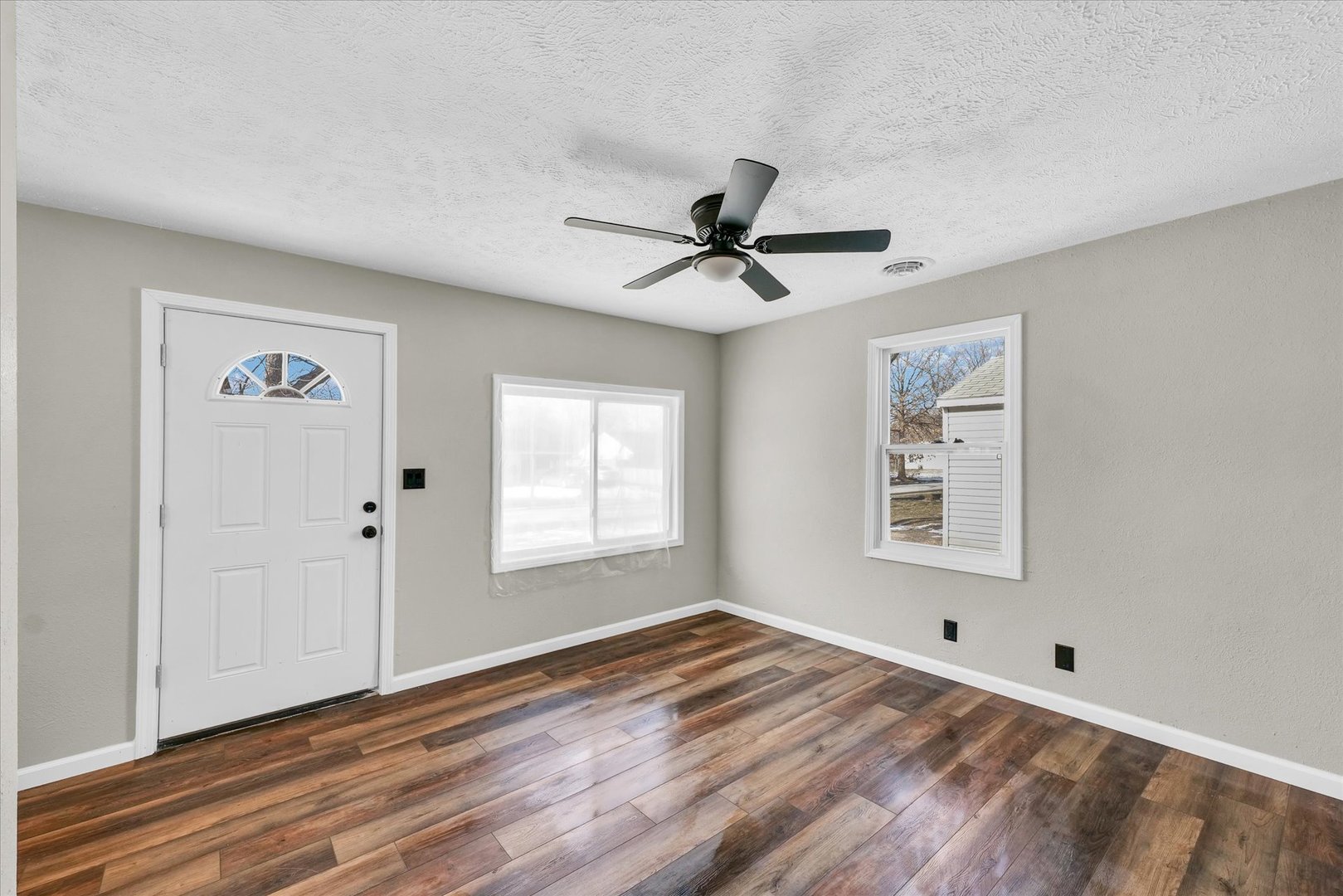 1312 Hedge Road Champaign, IL 61821 - Photo 8 of 29 Gallery Image 8