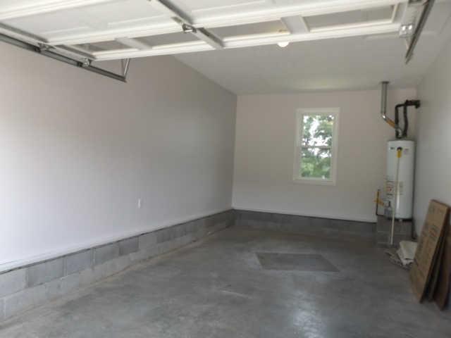 902 Franklin Road Charlotte, TN 37036 - Photo 17 of 20 Finished Walled Garage / Pristine! No Car has EVER been in it!!