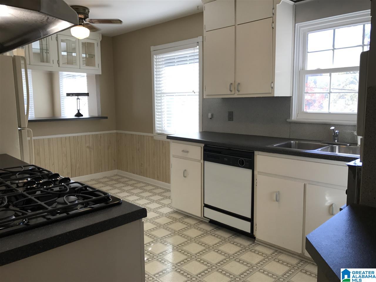 1048 50th Street South Birmingham, AL 35222 - Photo 7 of 23