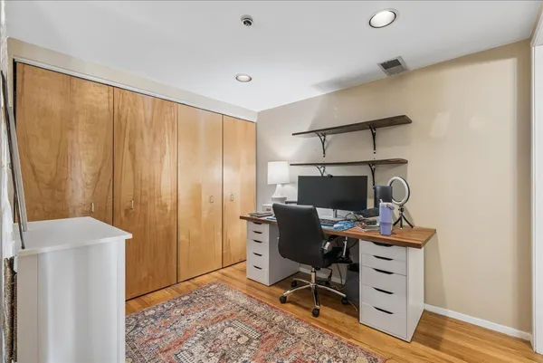 $3,400 | 2300 West Wabansia Avenue, Unit 301, Chicago, IL 60647