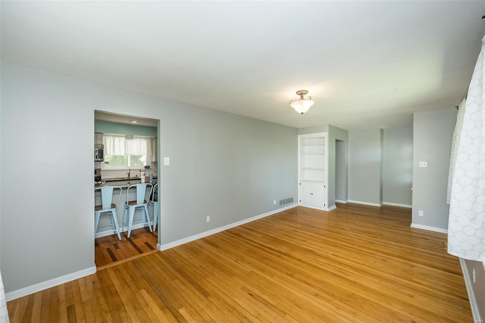 4742 Mattis Road St. Louis, MO 63128 - Photo 11 of 50 Gallery Image 11