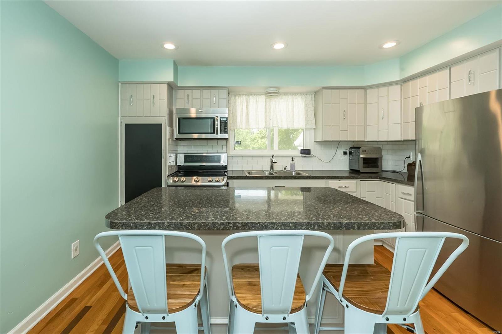 4742 Mattis Road St. Louis, MO 63128 - Photo 12 of 50 Gallery Image 12