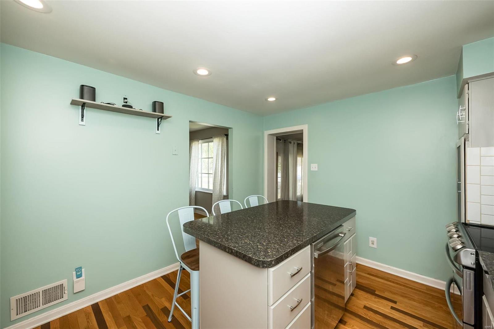 4742 Mattis Road St. Louis, MO 63128 - Photo 14 of 50 Gallery Image 14