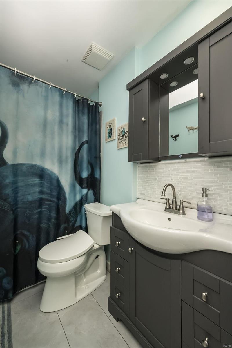 4742 Mattis Road St. Louis, MO 63128 - Photo 17 of 50 Gallery Image 17