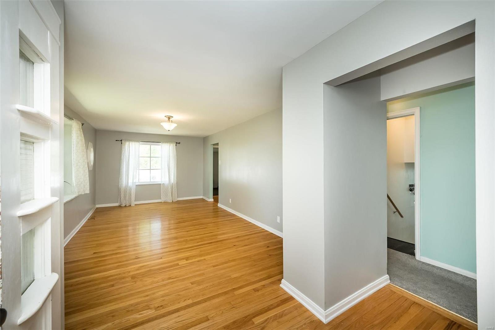 4742 Mattis Road St. Louis, MO 63128 - Photo 7 of 50 Gallery Image 7