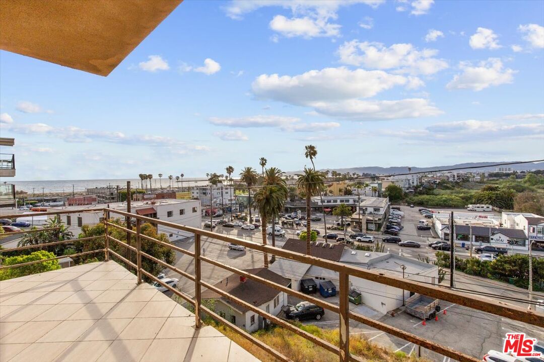 243 Montreal Street Playa del Rey, CA 90293 - Photo 26 of 47