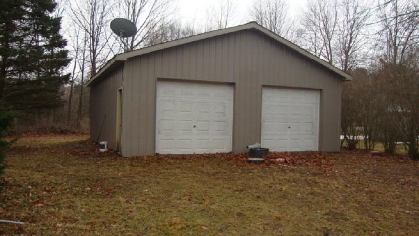 13996 Litchfield Road Montrose, MI 48457 - Photo 8 of 23 Gallery Image 8