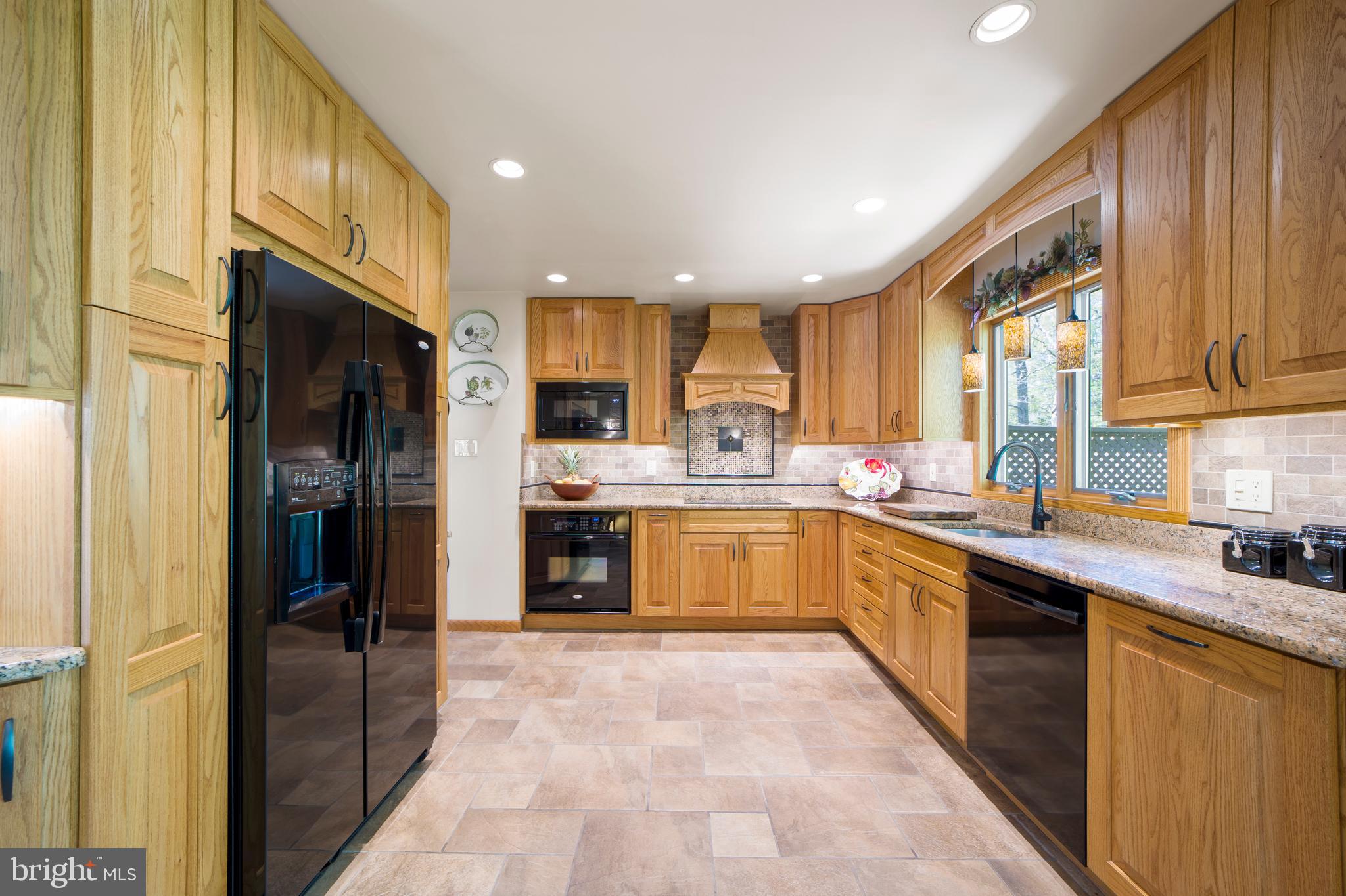 15 Spring Lake Avenue Sewell, NJ 08080 - Photo 10 of 32 Kitchen