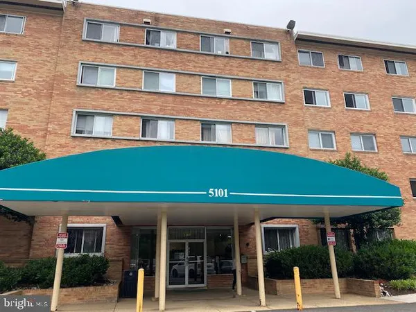 $222,000 | 5101 8th Road South, Unit 102, Arlington, VA 22204