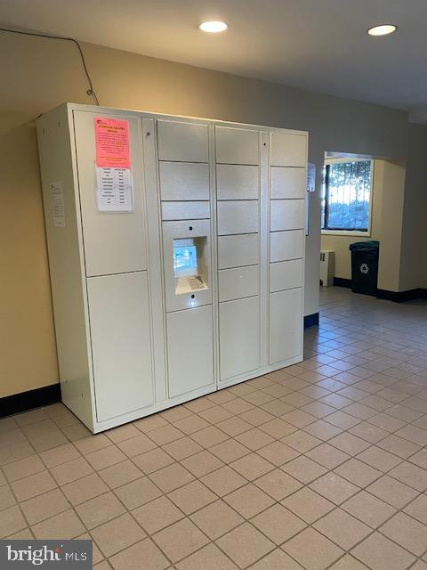 5101 8th Road South, Unit 102 Arlington, VA 22204 - Photo 18 of 25 Package delivered lockers