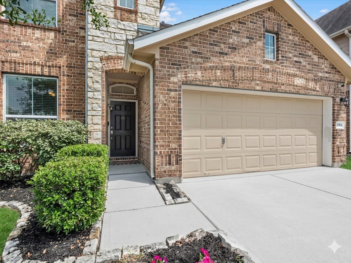 21554 Rainfall Park Drive Spring, TX 77388 - Photo 25 of 33 Welcoming front entrance of the home.