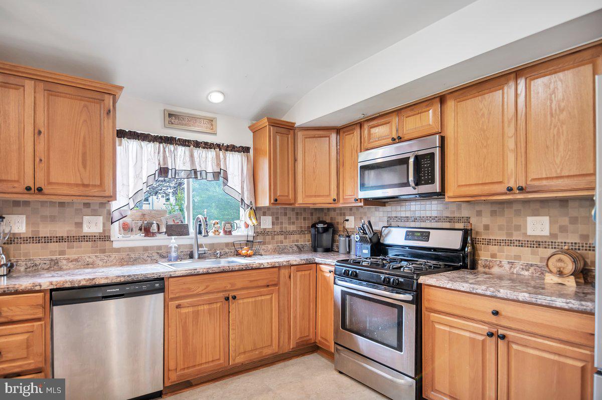 207 Wilson Road Cherry Hill, NJ 08002 - Photo 13 of 26 Gallery Image 13