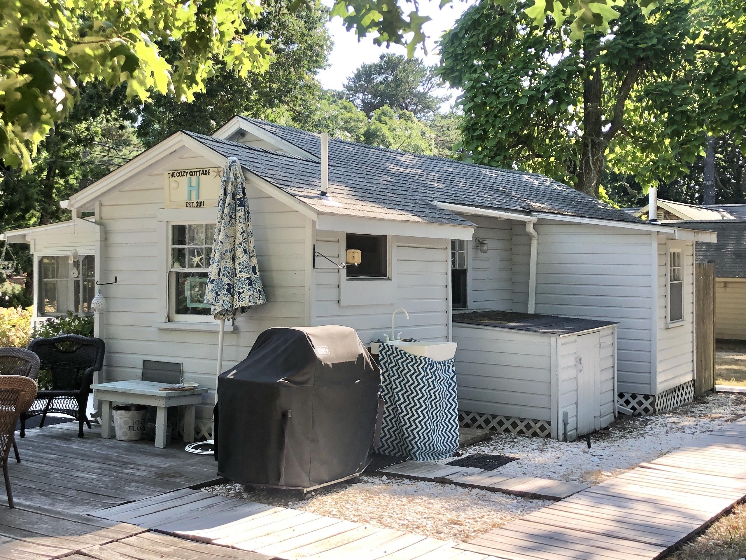 390 Steele Road Eastham, MA 02642 - Photo 5 of 26 DA283113-9A08-4359-BF19-E86E16533BB5