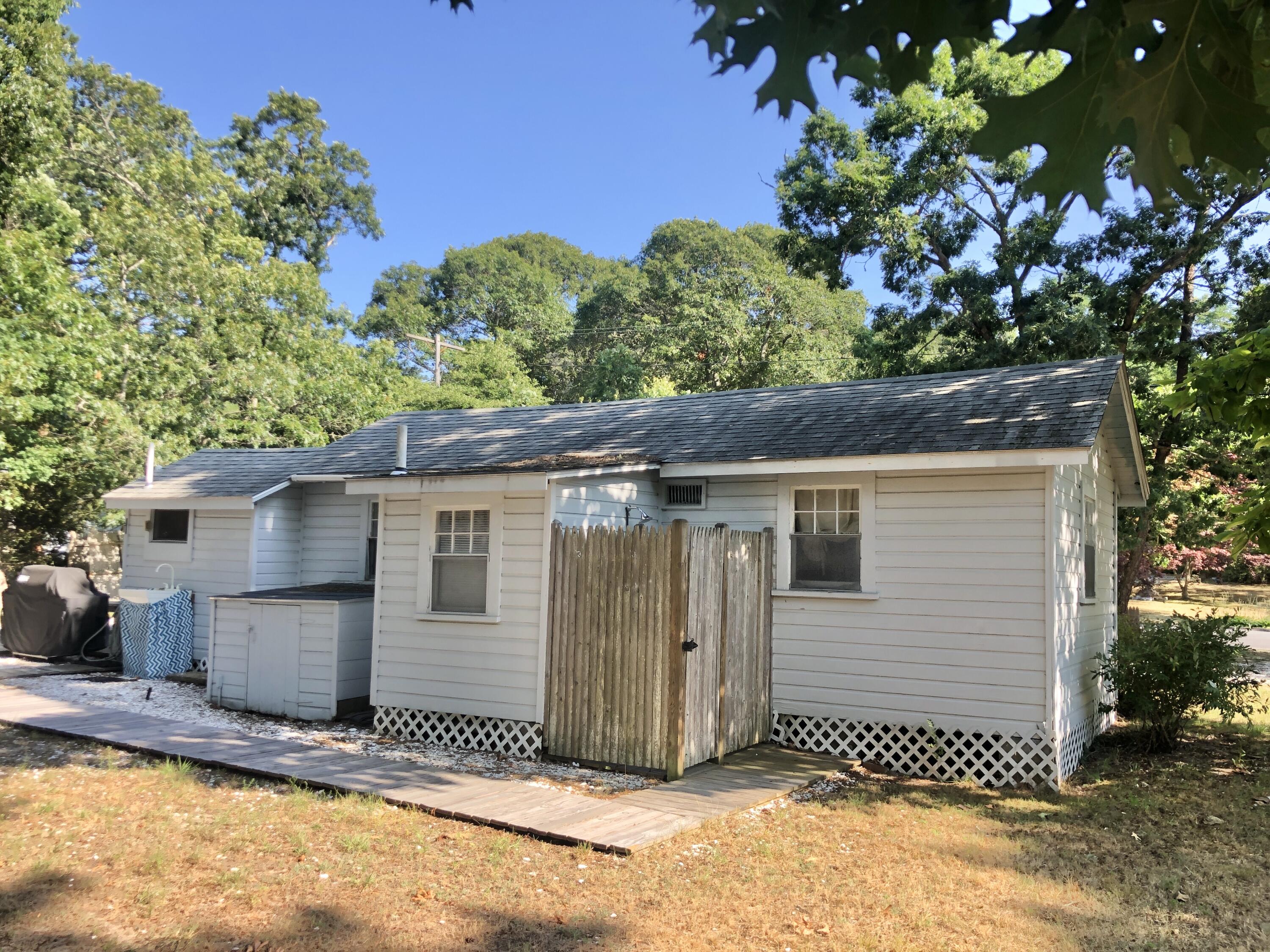 390 Steele Road Eastham, MA 02642 - Photo 6 of 26 31522BFB-F02E-49F3-BF6D-7954CA60F905