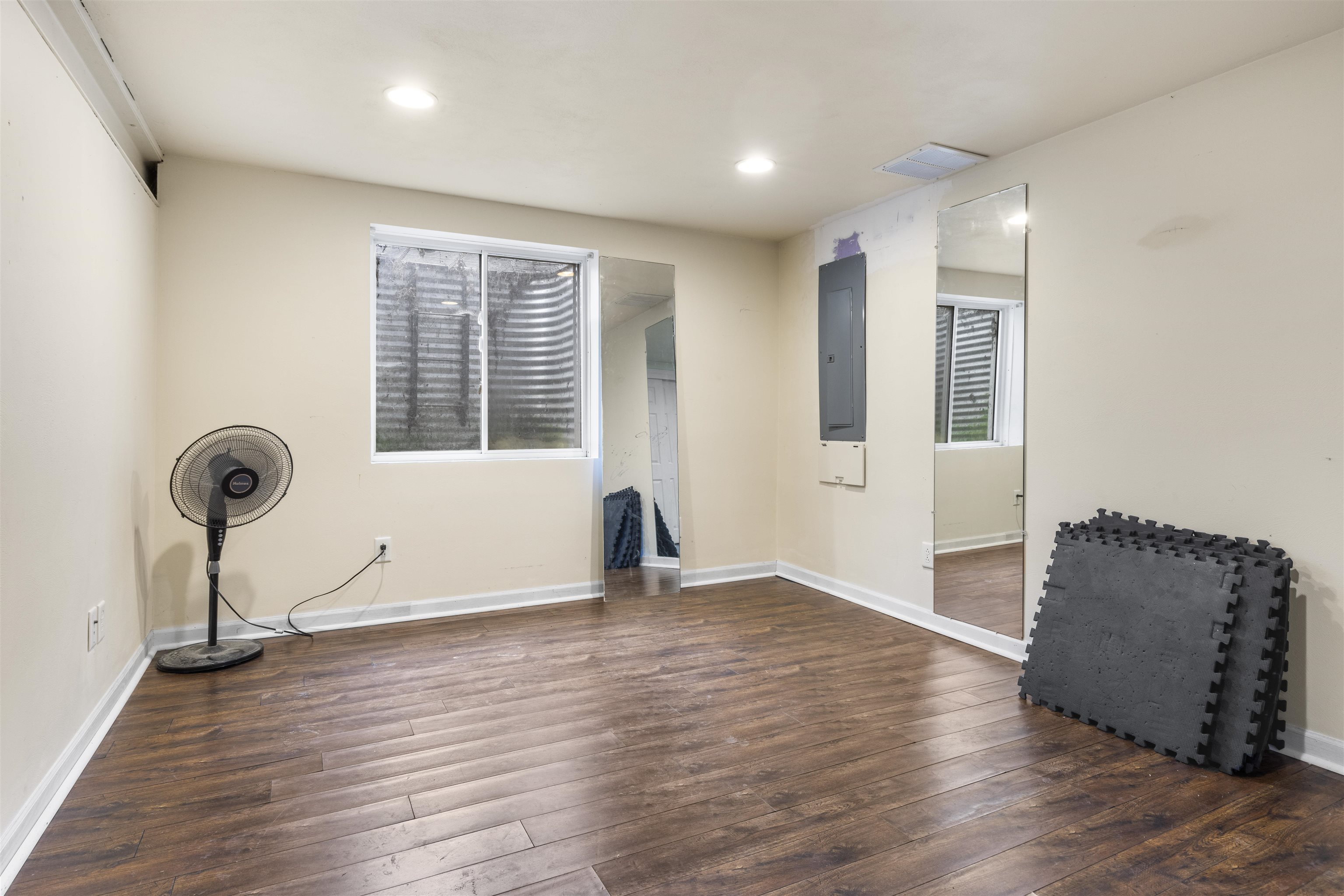 5890 Linden Road Rockford, IL 61109 - Photo 17 of 24 Gallery Image 17