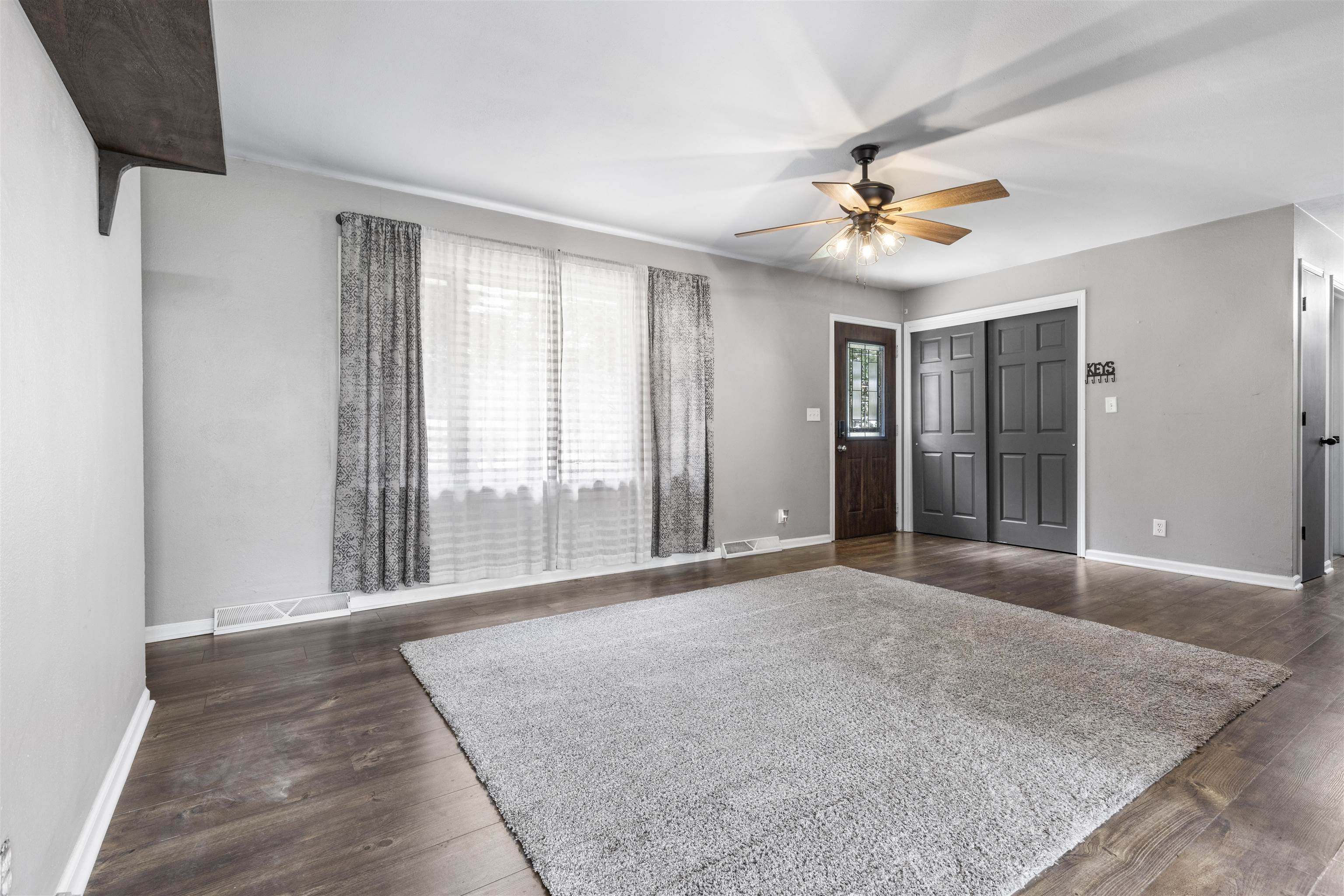 5890 Linden Road Rockford, IL 61109 - Photo 4 of 24 Gallery Image 4