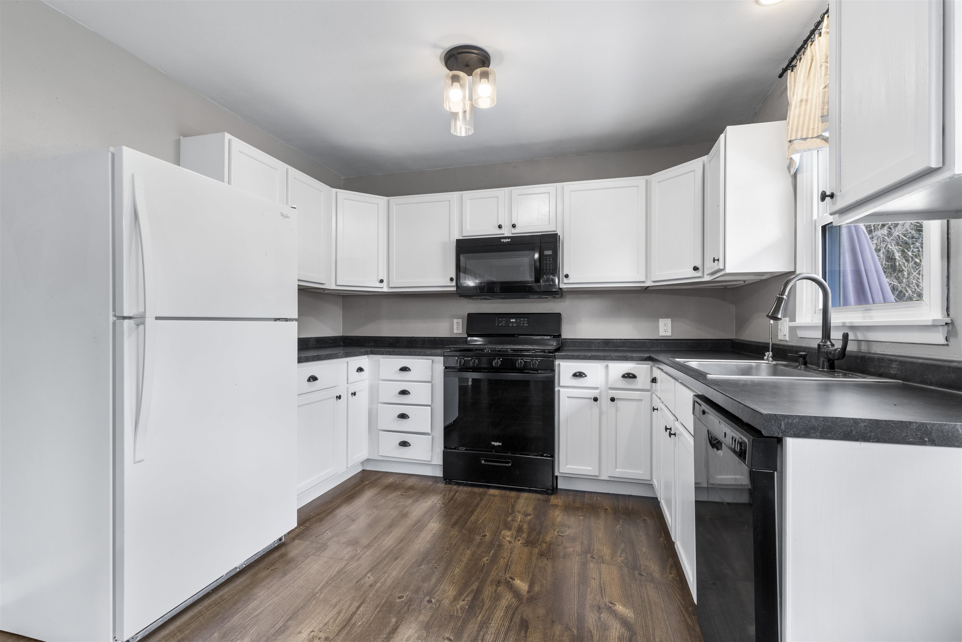 5890 Linden Road Rockford, IL 61109 - Photo 6 of 24 Gallery Image 6