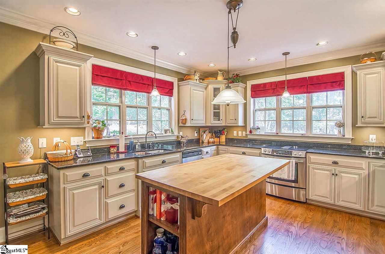 1403 Beverly Road Greer, SC 29651 - Photo 11 of 31