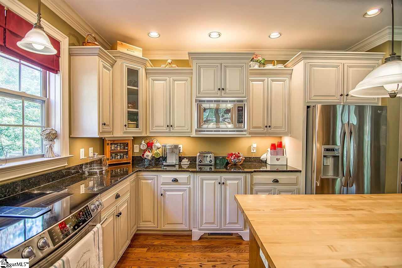 1403 Beverly Road Greer, SC 29651 - Photo 12 of 31