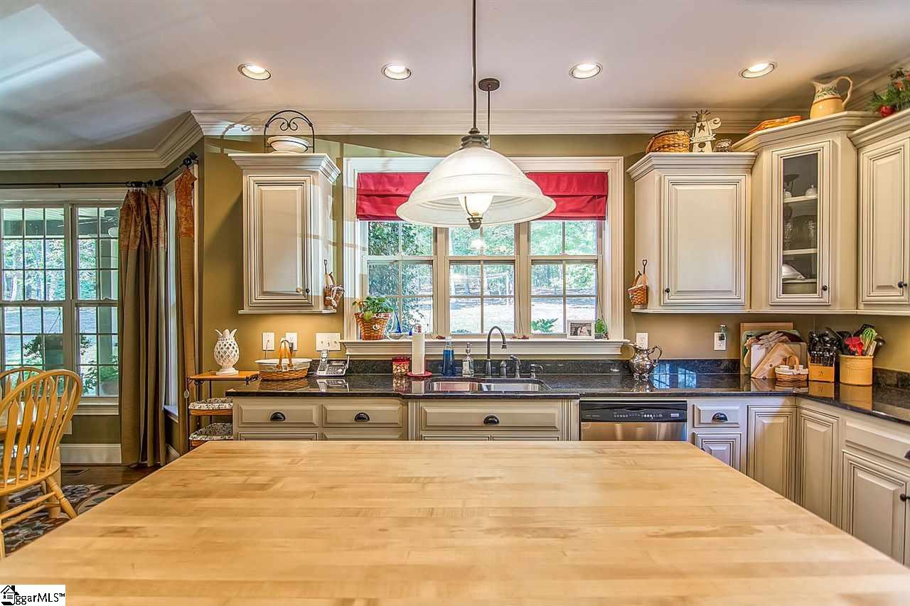 1403 Beverly Road Greer, SC 29651 - Photo 14 of 31