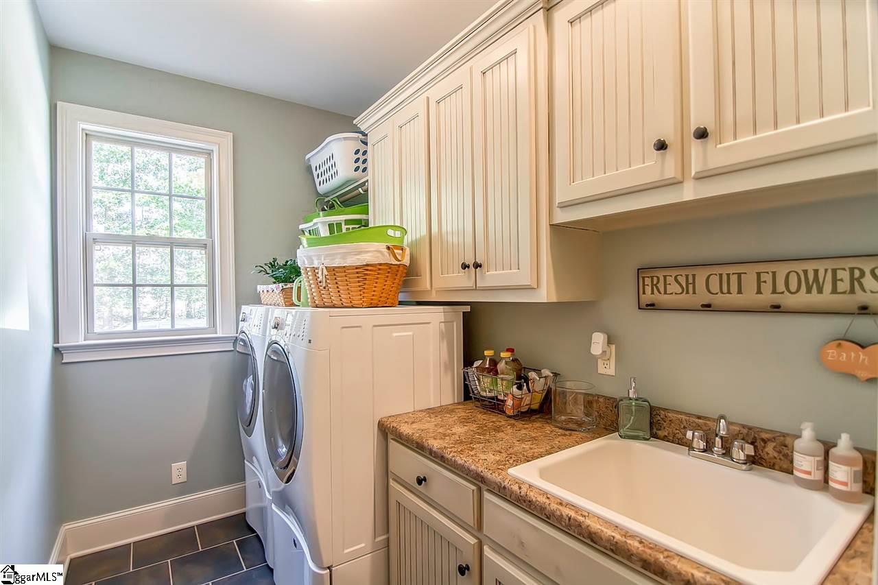 1403 Beverly Road Greer, SC 29651 - Photo 17 of 31