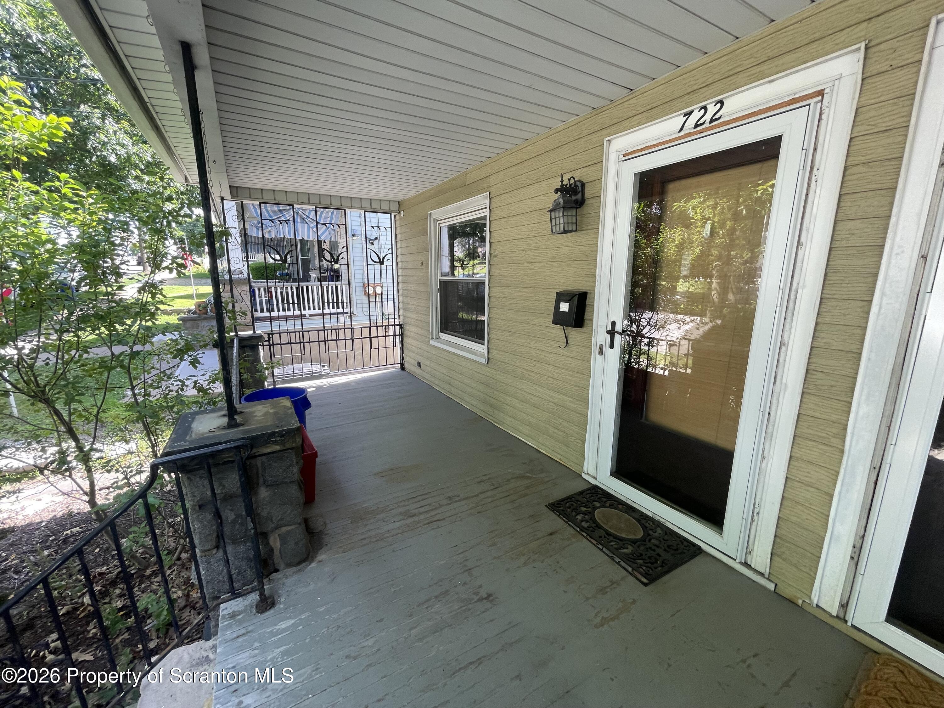 722 Wheeler Avenue Scranton, PA 18510 - Photo 2 of 20 Front Porch