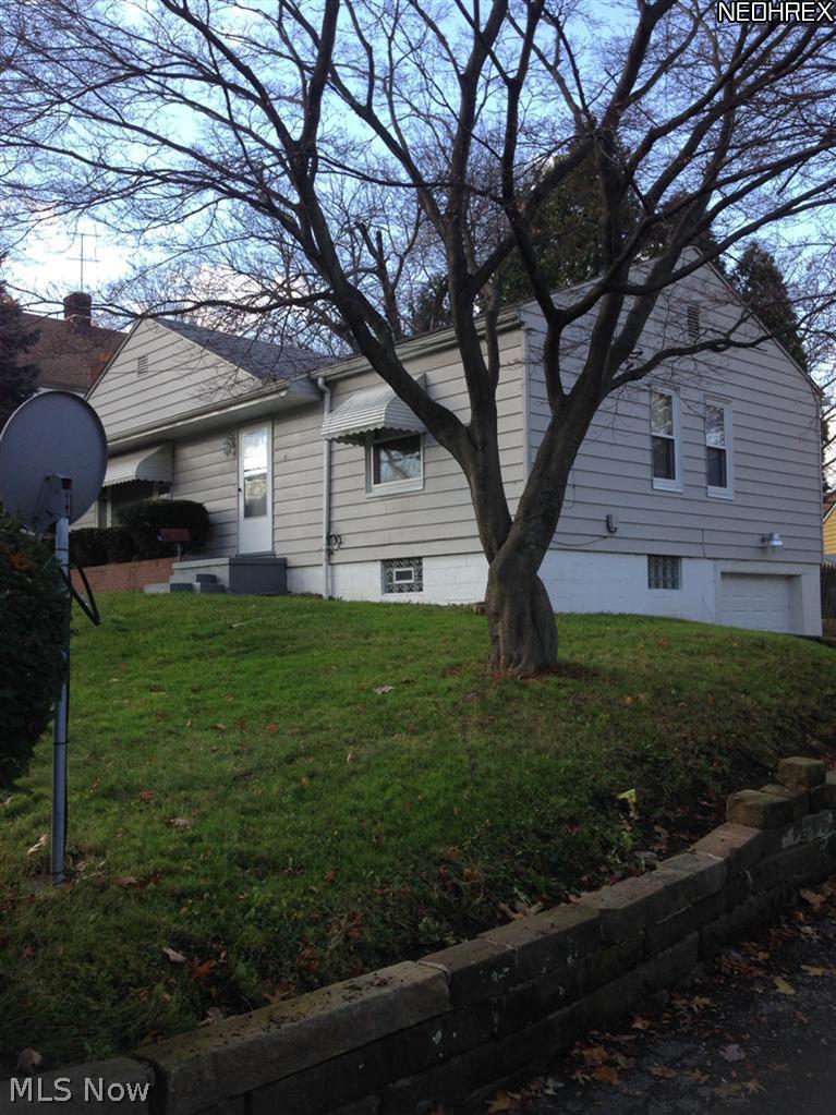 1122 Diagonal Road Akron, OH 44320 - Photo 2 of 10