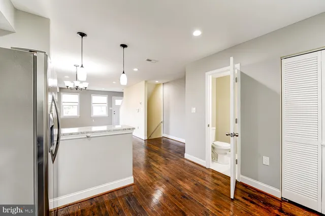 $2,848 | 707 Congress Street Southeast, Washington, DC 20032