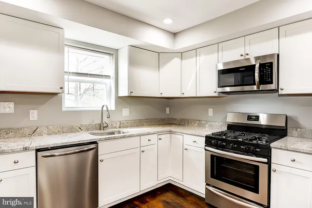 $2,848 | 707 Congress Street Southeast, Washington, DC 20032