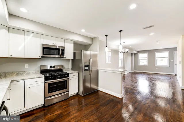 $2,848 | 707 Congress Street Southeast, Washington, DC 20032