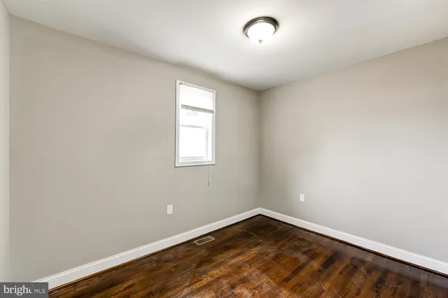 $2,848 | 707 Congress Street Southeast, Washington, DC 20032