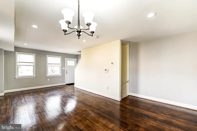 $2,848 | 707 Congress Street Southeast, Washington, DC 20032