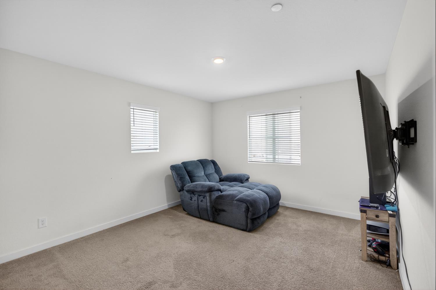 8883 Sebago Way Elk Grove, CA 95758 - Photo 36 of 54