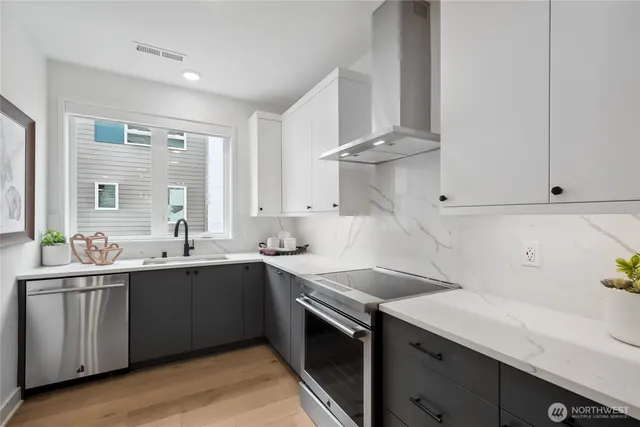 $989,900 | 12257 137th Place Northeast, Unit 2904, Redmond, WA 98052