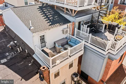$835,000 | 2061 St Albans Street, Philadelphia, PA 19146