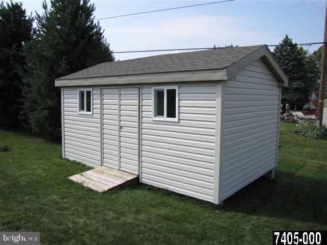 321 Dew Drop Road York, PA 17402 - Photo 23 of 25