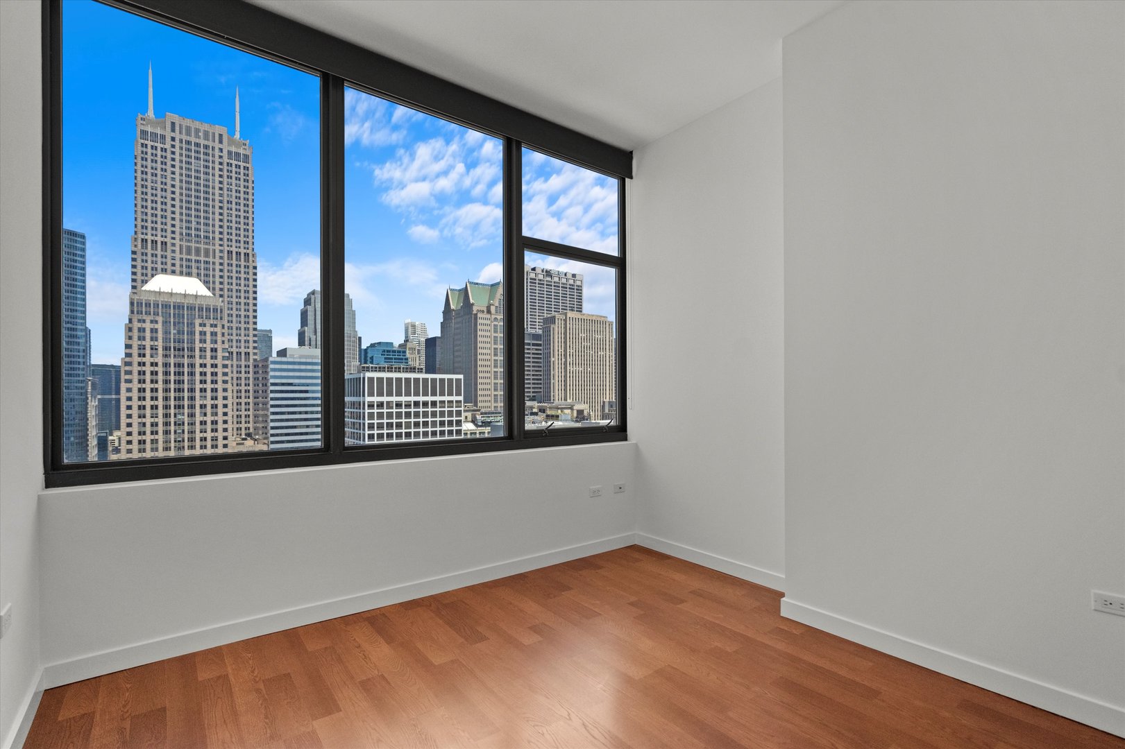 235 West Van Buren Street, Unit 3315 Chicago, IL 60607 - Photo 12 of 22